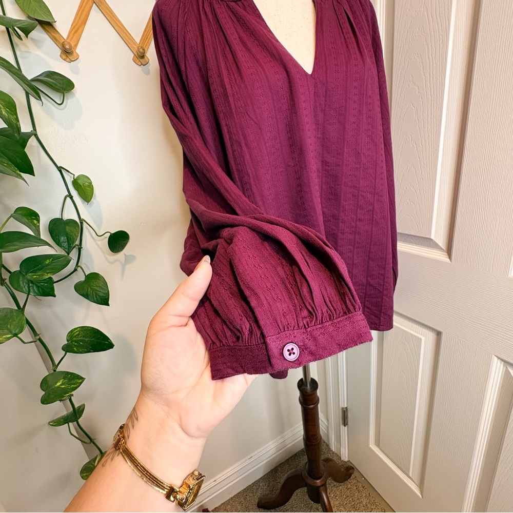 OLD NAVY Textured Dobby Top in Dark Mauve - Picture 4 of 9